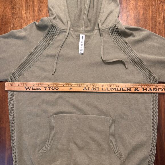 Athleta Evergreen Sweater Hoodie Sage Green Pullover Kangaroo Pocket Medium - Picture 9 of 10